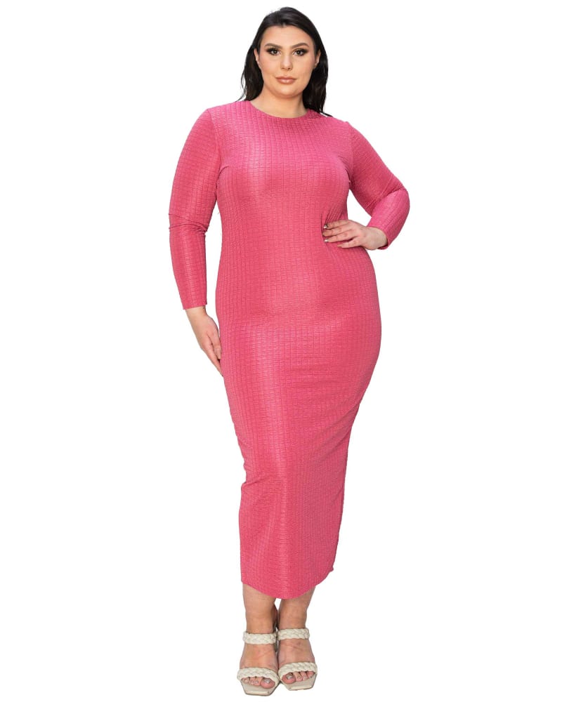 Front of a model wearing a size 22|24 Kylo Textured Bodycon Dress in Rose by L I V D. | dia_product_style_image_id:347166